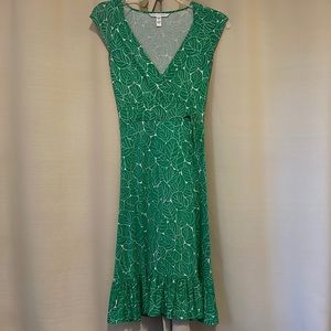 Do not leaf this one alone!  Diane Von Furstenberg Green Leaf 100% silk dress.
